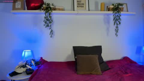 Laura online show from 04/29/26, 11:14