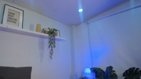 Laura online show from 05/11/26, 11:05