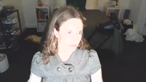 Snapshot of cvanb chatting on 06/09/26, 02:56 Claire online show from 06/09/26, 02:56