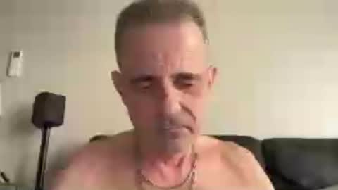 cwaddle online show from 07/15/26, 06:02