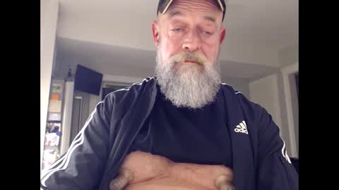 Snapshot of cxcdn chatting on 02/13/25, 01:40 cxcdn online show from 02/13/25, 01:40