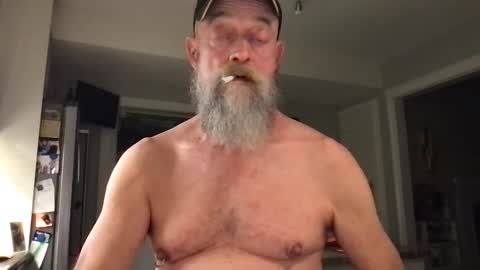 Snapshot of cxcdn chatting on 11/18/25, 05:45 cxcdn online show from 11/18/25, 05:45