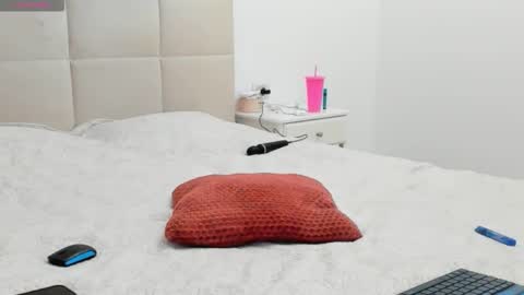 Snapshot of cyber_geisha chatting on 10/20/25, 05:57 Eva online show from 10/20/25, 05:57