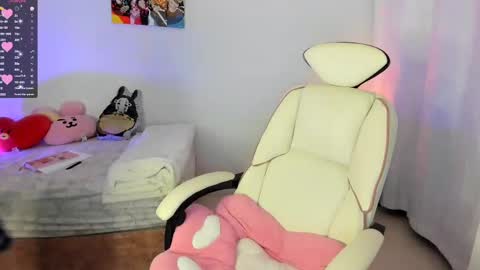 Liz online show from 02/20/25, 09:42