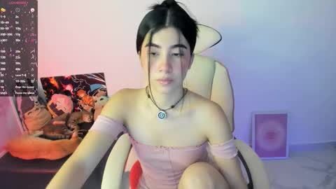 Snapshot of cyber_lizz chatting on 12/18/25, 08:48 Liz online show from 12/18/25, 08:48