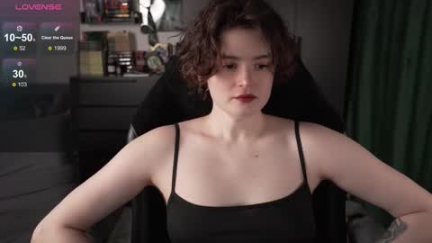 Helen Blossom online show from 03/19/26, 01:37