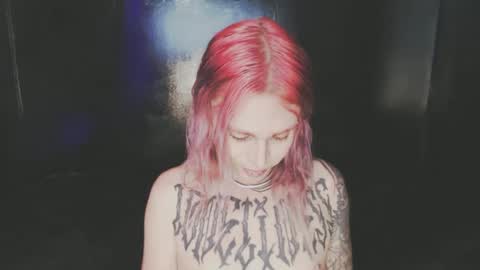 Snapshot of cybertrouble_ chatting on 10/11/25, 03:28 Nikki online show from 10/11/25, 03:28