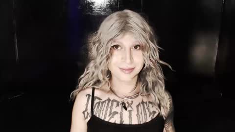 Nikki online show from 05/18/26, 10:26