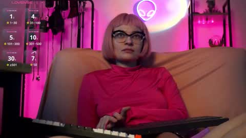 Lily Goddess online show from 11/26/25, 06:36