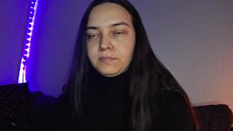 Cyndee Winter online show from 12/17/24, 05:04