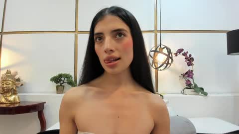 Cynthia1fox online show from 04/22/26, 03:20