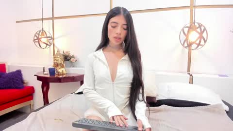 Snapshot of cynthia1fox chatting on 06/07/26, 03:27 Cynthia1fox online show from 06/07/26, 03:27