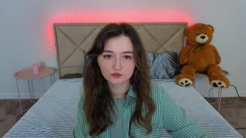 Cyrena online show from 05/09/26, 05:45
