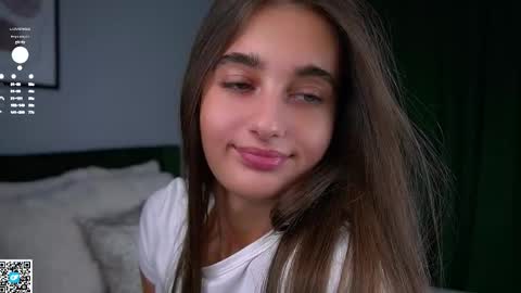 Isabella online show from 10/23/25, 01:05