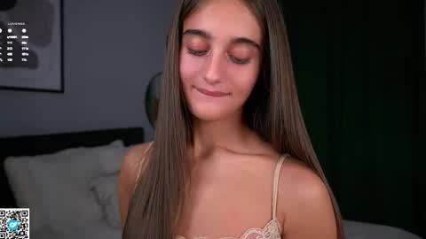 Isabella online show from 11/15/25, 01:03