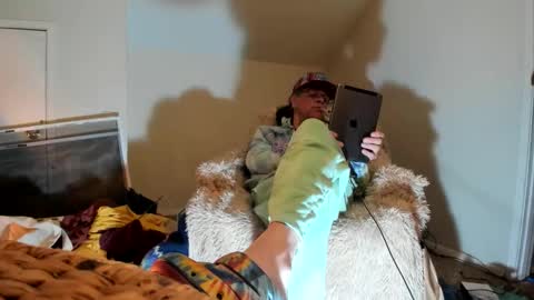 Andrew Thomas online show from 11/25/25, 09:20