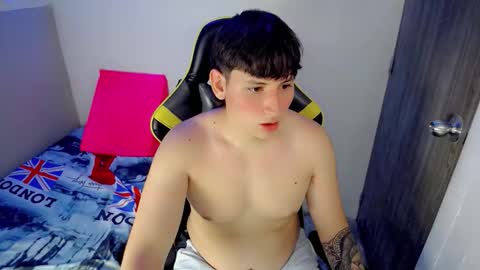 Snapshot of d_moneyy_ chatting on 02/25/26, 03:16 teddy online show from 02/25/26, 03:16