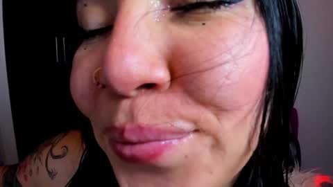 Snapshot of daahanna_ chatting on 01/26/25, 08:45 Ailyn online show from 01/26/25, 08:45