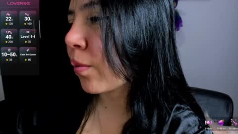 Snapshot of daahanna_ chatting on 02/06/25, 11:15 Ailyn online show from 02/06/25, 11:15