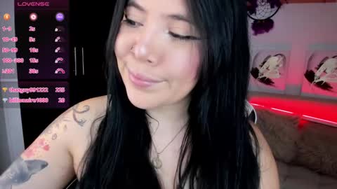 Snapshot of daahanna_ chatting on 09/28/25, 04:29 Ailyn online show from 09/28/25, 04:29