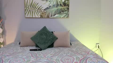 Daphne online show from 10/02/25, 11:50