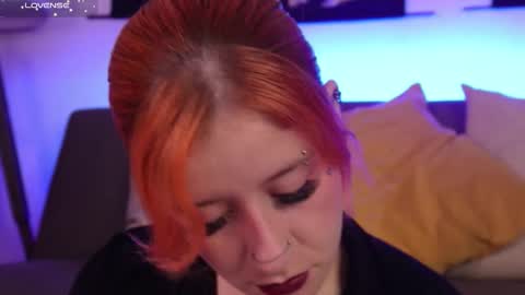 Snapshot of daarlene chatting on 11/08/25, 10:48 Darlene online show from 11/08/25, 10:48