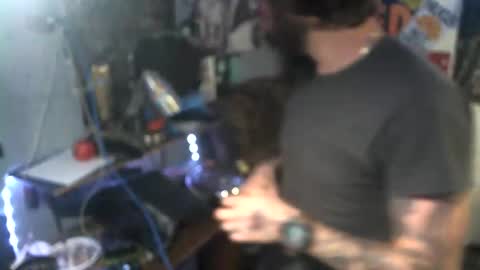 dadddyyycloudy online show from 11/13/25, 10:08