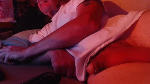 Snapshot of daddiesmonstercock chatting on 09/14/25, 04:22 daddiesmonstercock online show from 09/14/25, 04:22