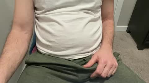 Snapshot of daddnextdoor chatting on 12/19/25, 03:57 daddnextdoor online show from 12/19/25, 03:57