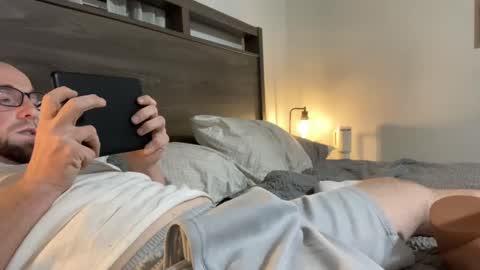 Snapshot of daddycock211987 chatting on 01/29/25, 12:54 DaddyCock211987 online show from 01/29/25, 12:54