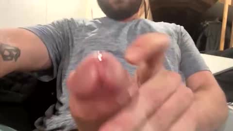 Snapshot of daddydic120402 chatting on 10/12/25, 01:21 daddydic120402 online show from 10/12/25, 01:21