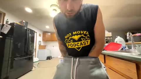 Snapshot of daddydic120402 chatting on 11/02/25, 12:40 daddydic120402 online show from 11/02/25, 12:40