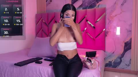 JAZMIN online show from 01/13/26, 07:41