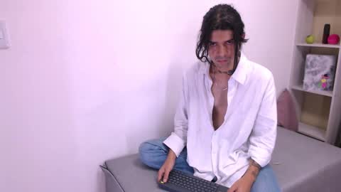 tayler online show from 03/07/25, 10:35