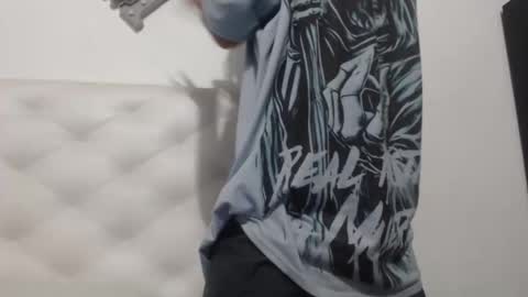 tayler online show from 04/22/26, 07:44