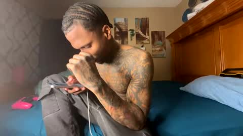 sexy tatted king bbc online show from 12/10/24, 07:37