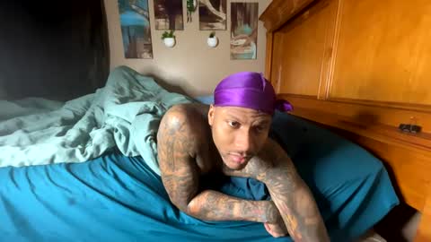 sexy tatted king bbc online show from 12/15/24, 10:39
