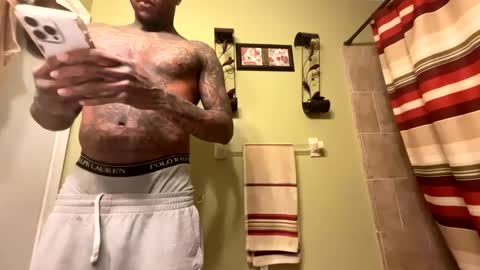 sexy tatted king bbc online show from 10/04/25, 02:42