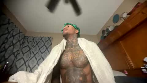 sexy tatted king bbc online show from 05/17/26, 09:17