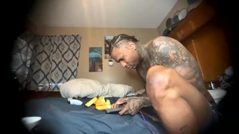 sexy tatted king bbc online show from 05/21/26, 12:56