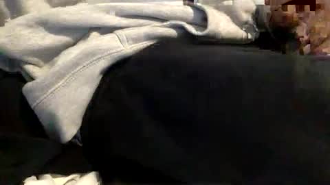 JOI use emoji thumbs up Faster   Thumbs down Slower    Hi Hand Stop    Fist Start.Stop online show from 01/18/26, 09:18