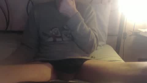 Snapshot of daddylove2017 chatting on 12/06/24, 01:22 alby online show from 12/06/24, 01:22