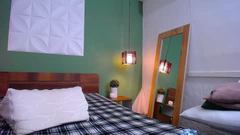 Valen online show from 12/07/24, 01:51