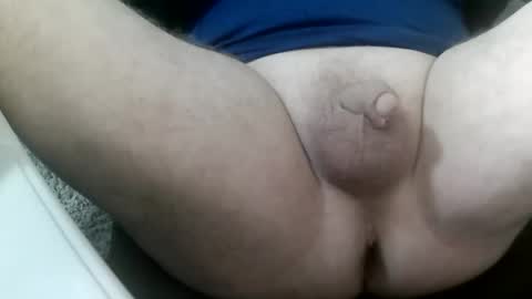 Snapshot of daddysmalls_55 chatting on 01/08/25, 08:39 daddysmalls online show from 01/08/25, 08:39