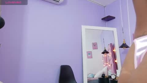 Anny  online show from 03/23/26, 08:46