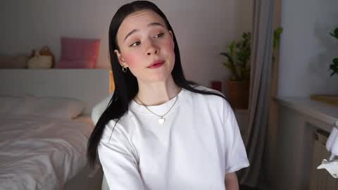 Snapshot of daddystrouble chatting on 02/27/25, 01:48 Daddys Trouble online show from 02/27/25, 01:48