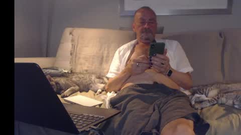 daddytom56 online show from 05/27/26, 01:57