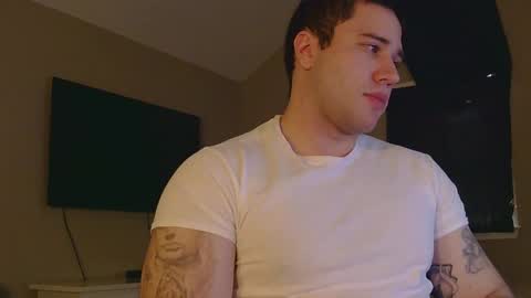 Snapshot of daddywassuppp4 chatting on 11/02/25, 04:09 Jon online show from 11/02/25, 04:09