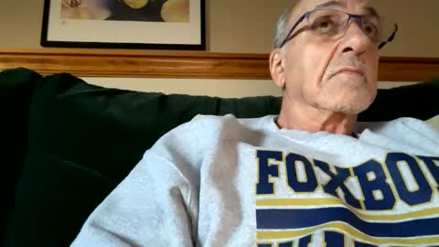 Snapshot of daddyweis chatting on 11/29/25, 08:34 daddyweis online show from 11/29/25, 08:34