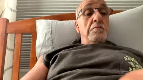 Snapshot of daddyweis chatting on 07/01/26, 02:24 daddyweis online show from 07/01/26, 02:24